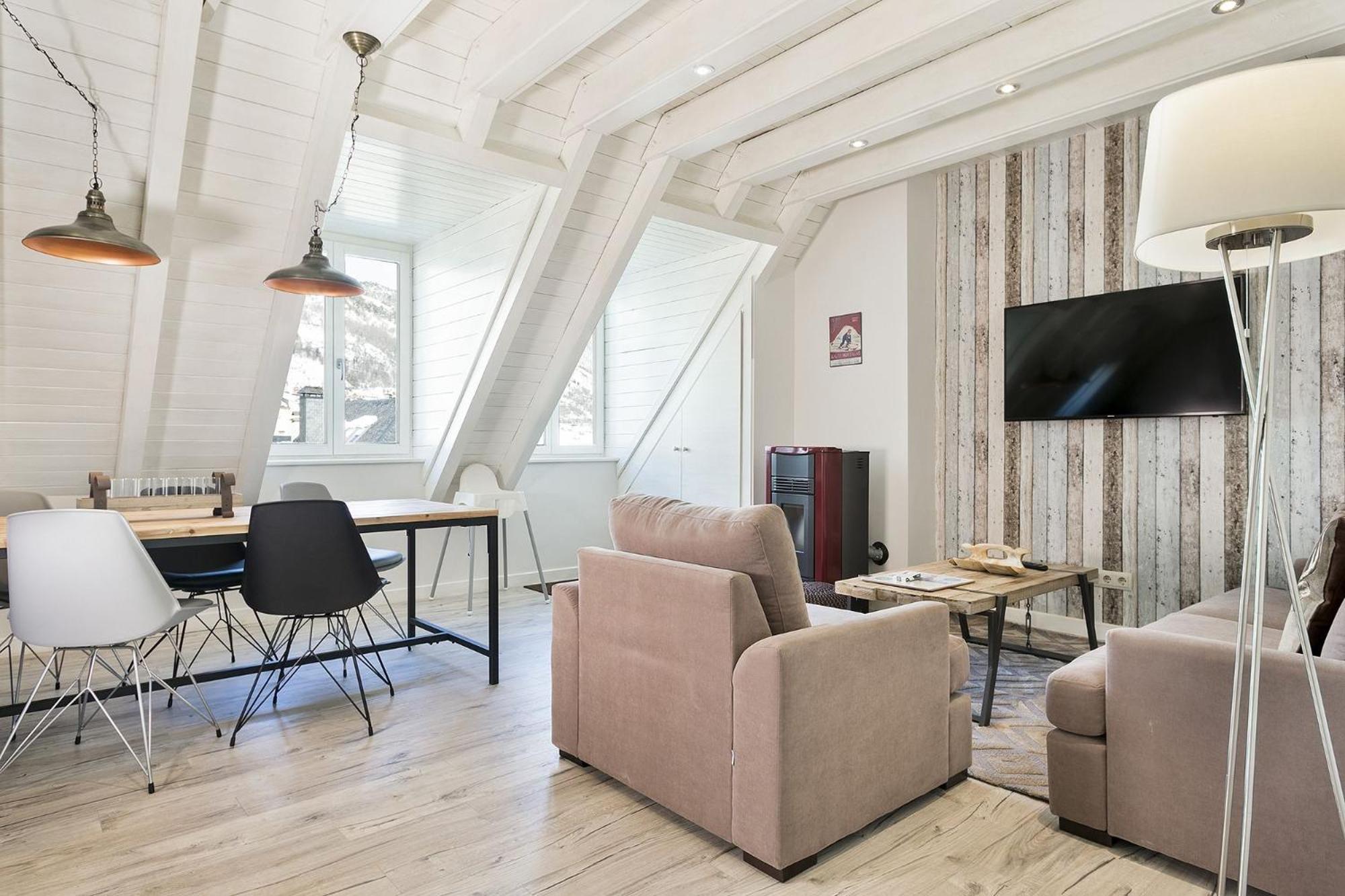 Ferienwohnung Luderna - Duplex Sant Miqueu Vielha e Mijaran Exterior foto